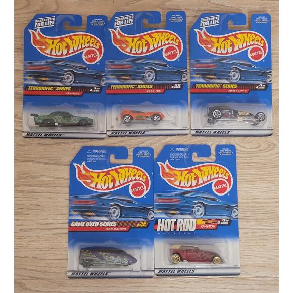 Lot Of 5 Hot Wheels New Sealed Unopened Damaged boxes NWT Mattel  Cars Vehicles - Picture 1 of 7